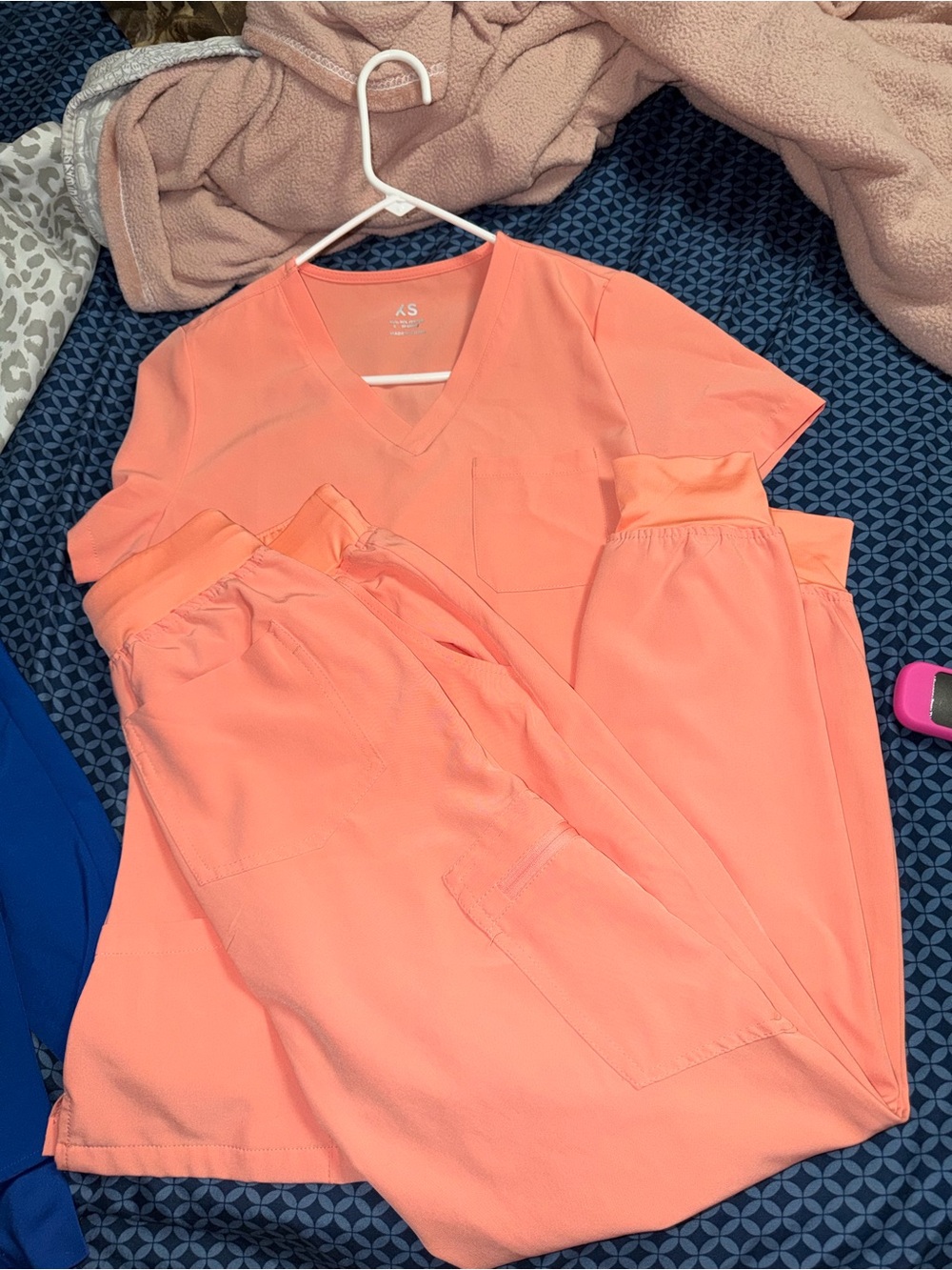 Amazon Women's Scrub Set in Coral Peach